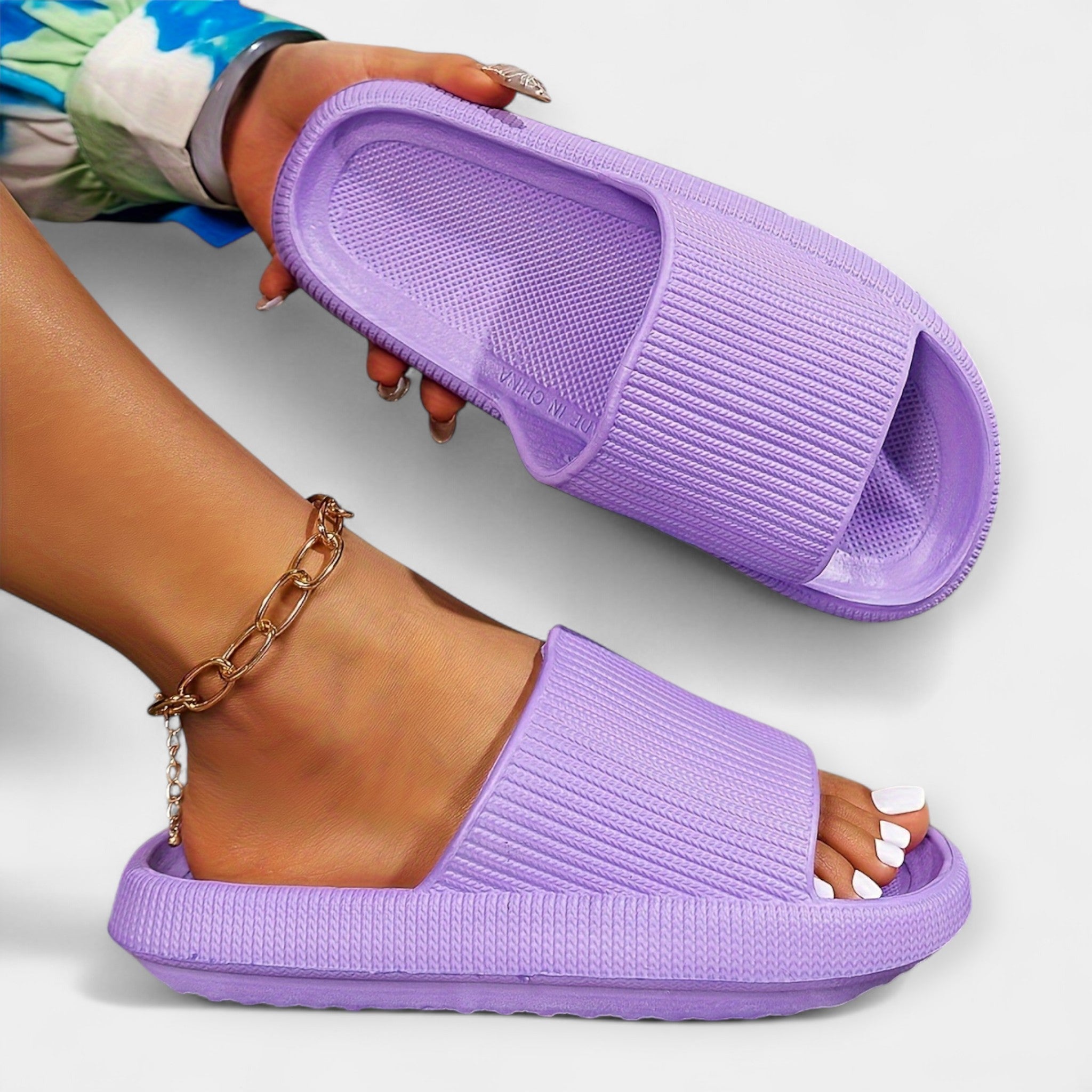 Lightweight Non Slip Slippers for Home and Beach Comfort