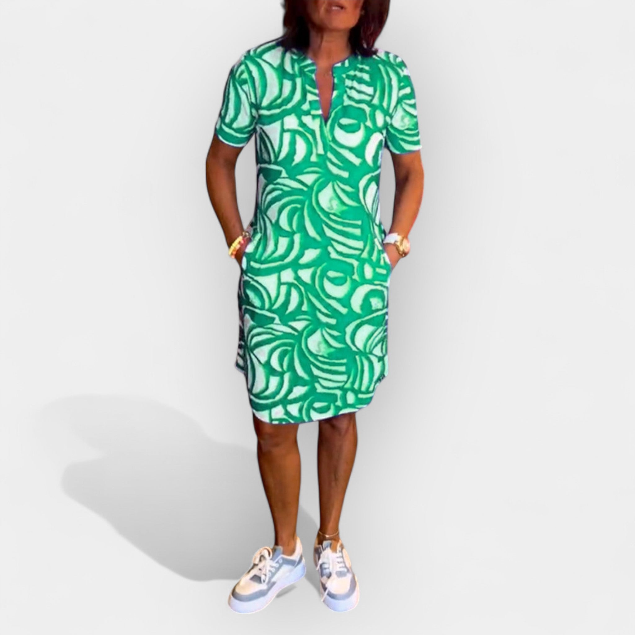 Bold Pattern Dress With Loose Fit For Daytime Casual Wear