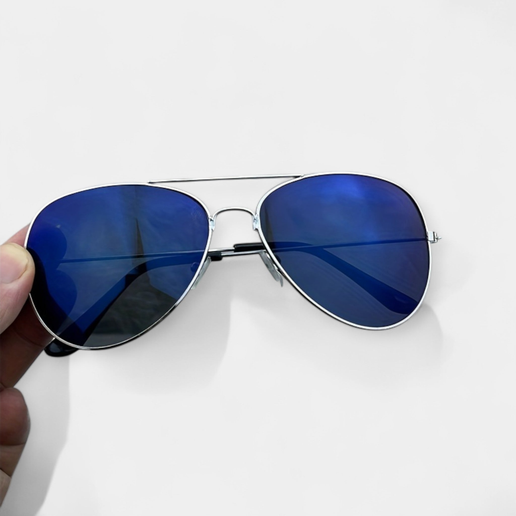 Retro Mirrored Glasses in Gold Frame for Festival Looks