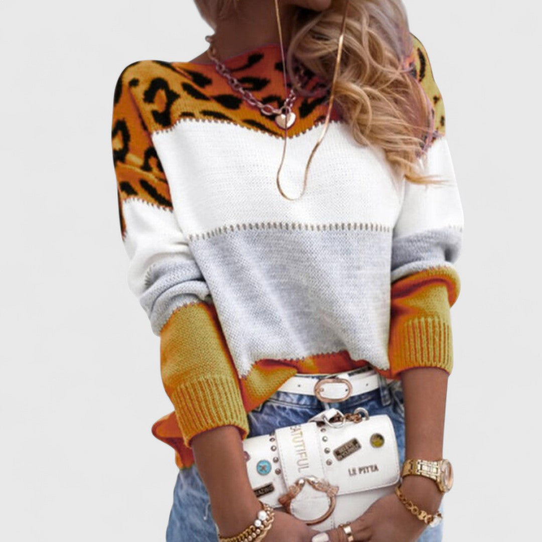 Ailbhe - Stylish Leopard Print Sweater With Effortless Comfort
