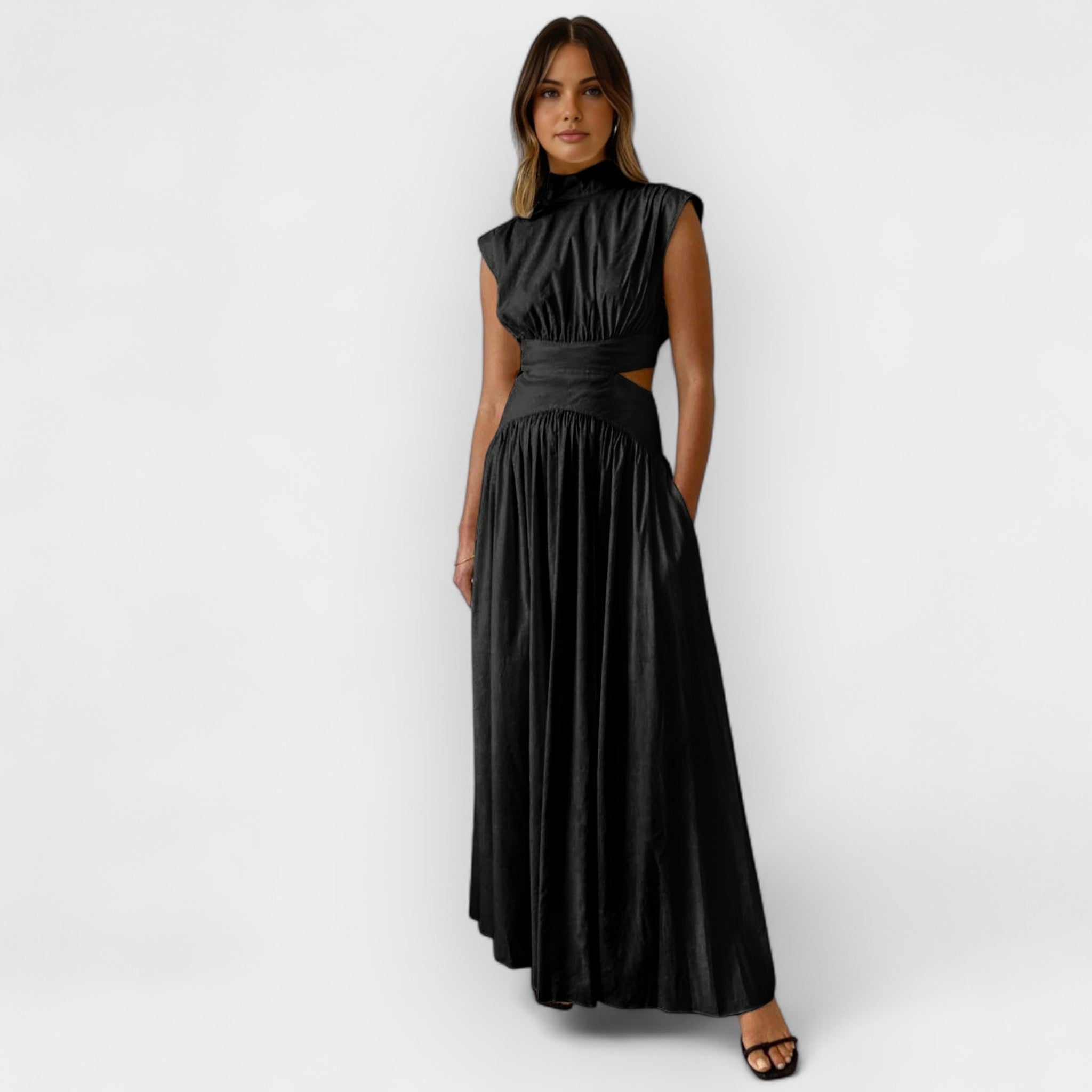 Elegant Dress With Cutout Details For Evening Wear
