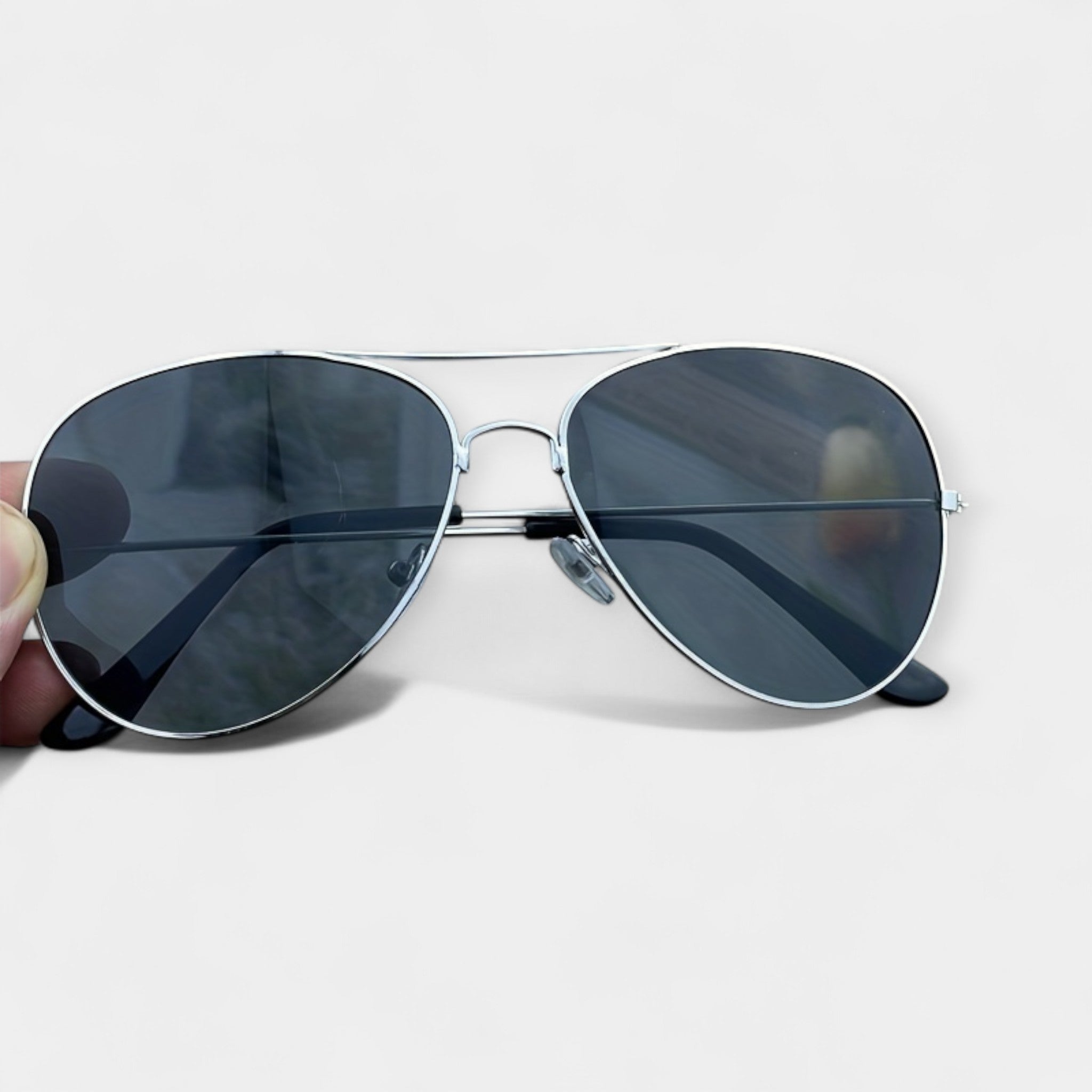 Retro Mirrored Glasses in Gold Frame for Festival Looks