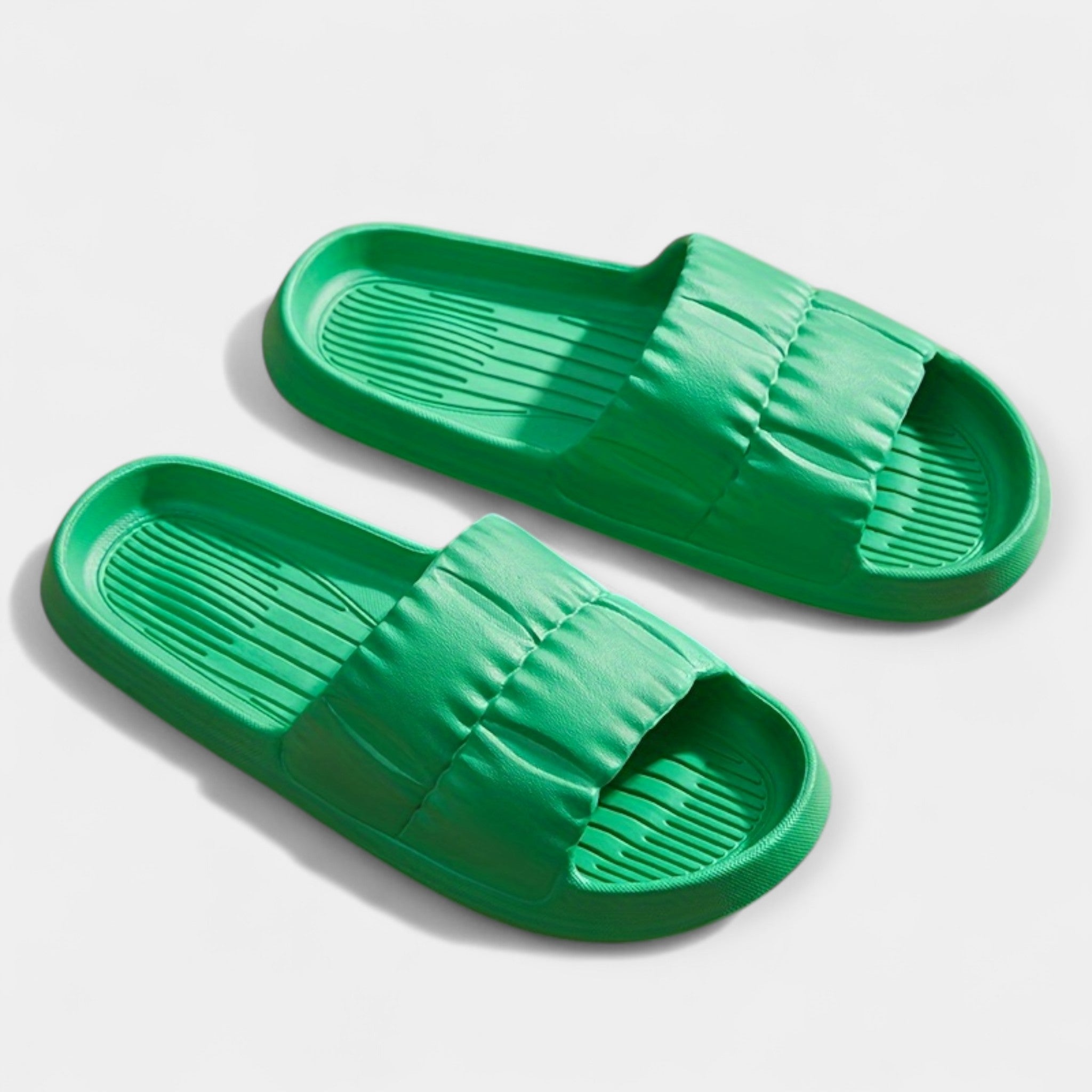Lightweight Monochrome Flip Flops For Everyday Casual Use