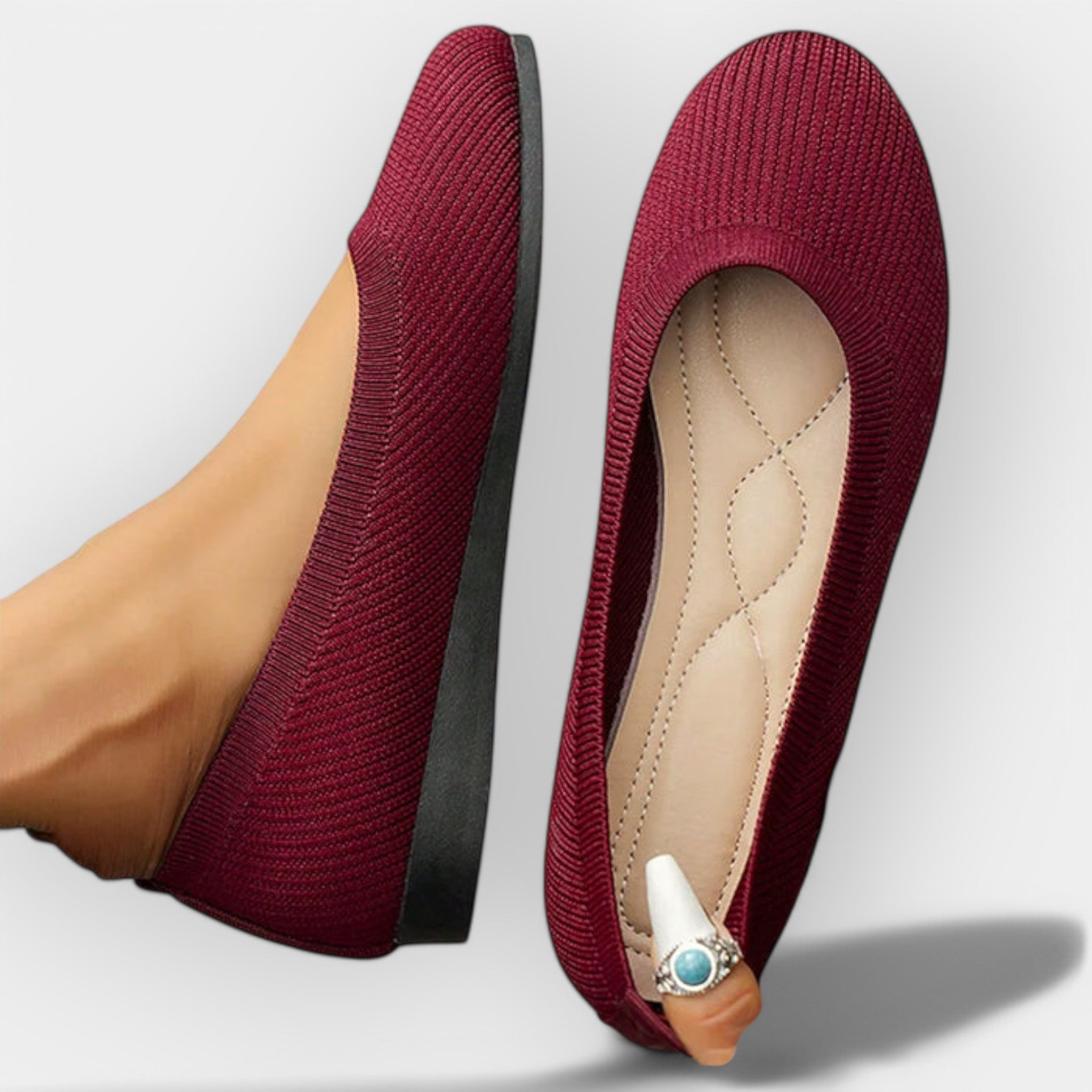 Minimal Sandals With Subtle Style For All Day Comfort