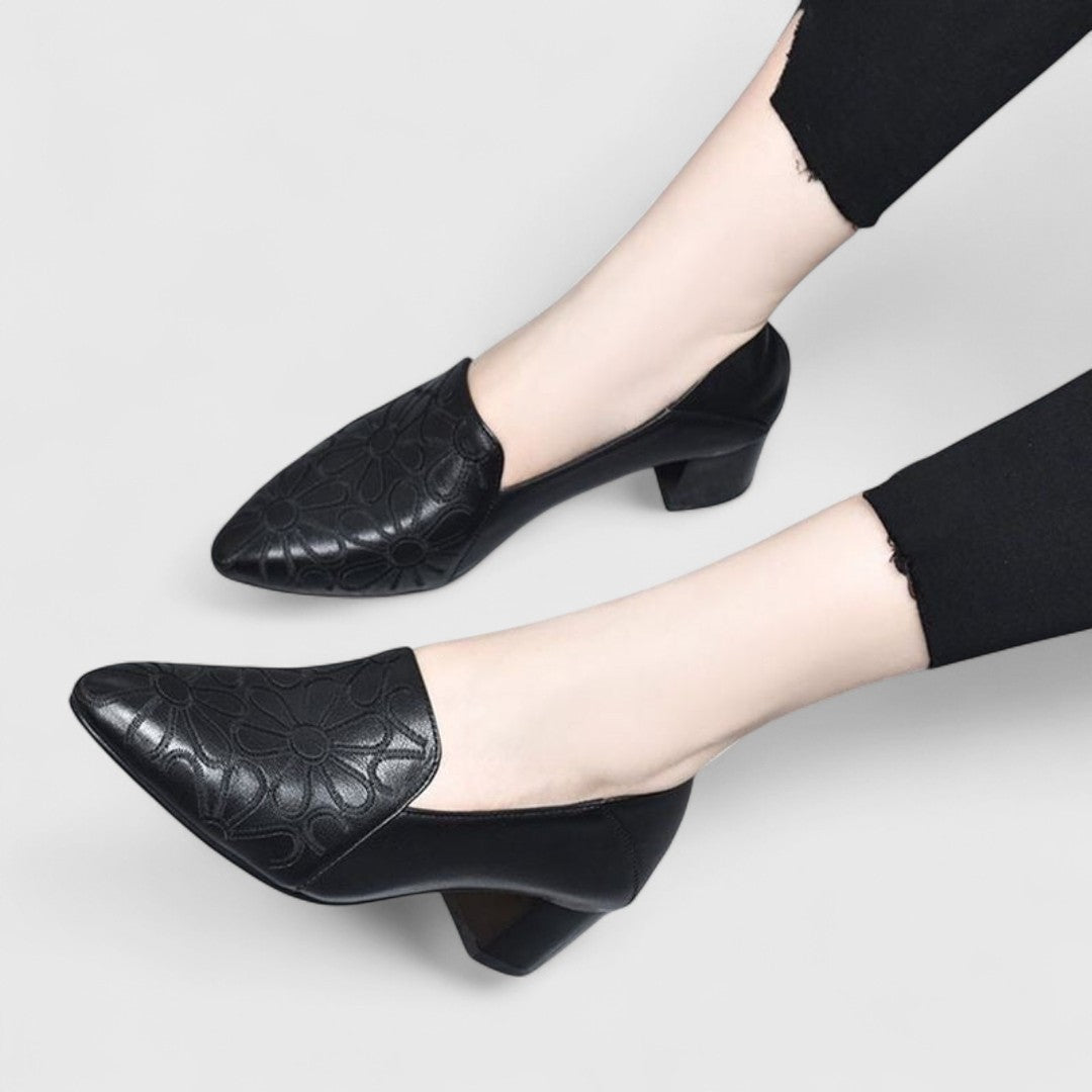 Bláithín - Soft Vegan Leather Pumps With Elegant Embroidery