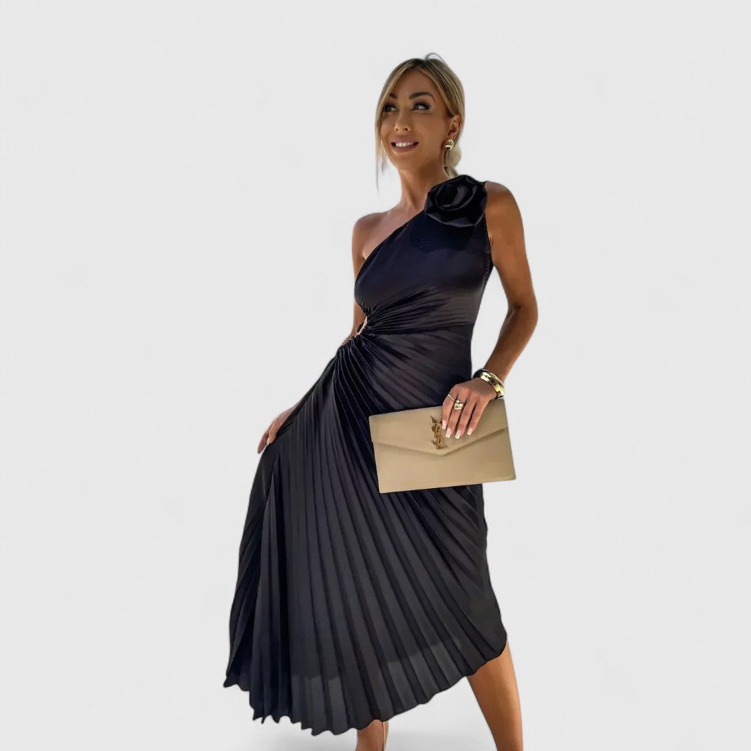 Lida Pleated Shoulders Elegant Dress For Discreet Grace